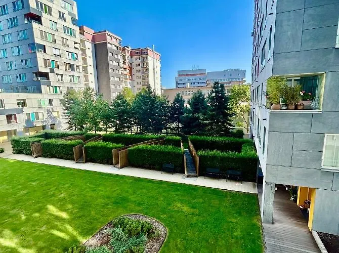 Apartmanik V Tichom Nadvori - Free Parking Διαμέρισμα Μπρατισλάβα
